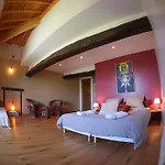 Les Fous Du Village