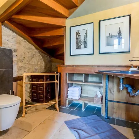 Bed & Breakfast Les Fous Du Village Saint-Esteben