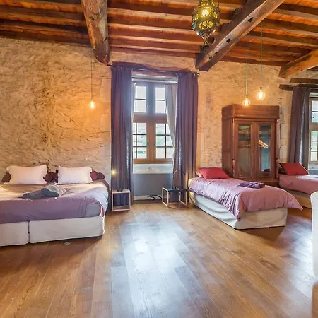 Bed & Breakfast Les Fous Du Village