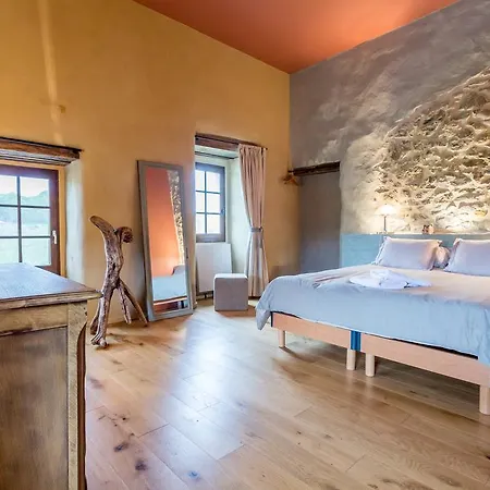 Bed & Breakfast Les Fous Du Village