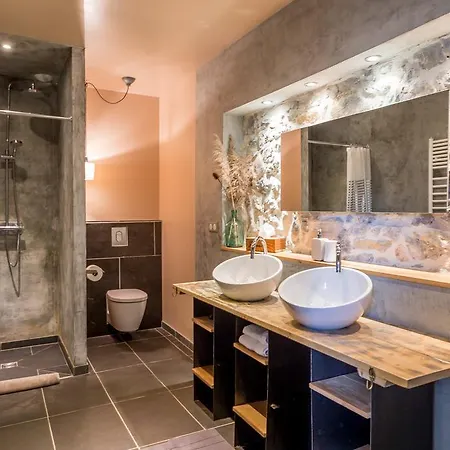 فندق مبيت وإفطار Les Fous Du Village Saint-Esteben