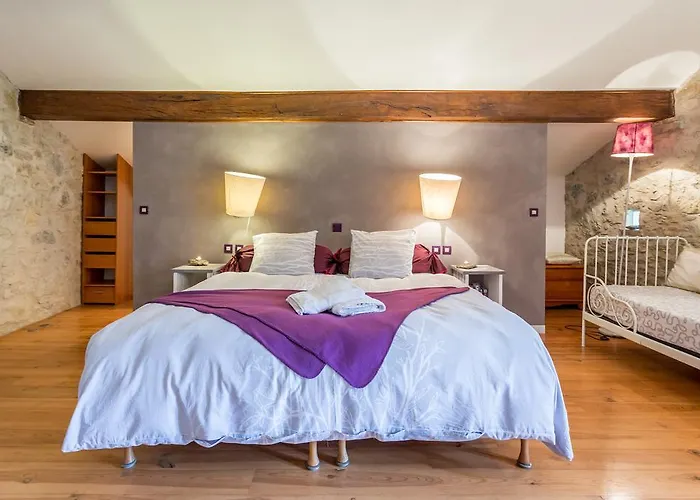 Bed & Breakfast Les Fous Du Village